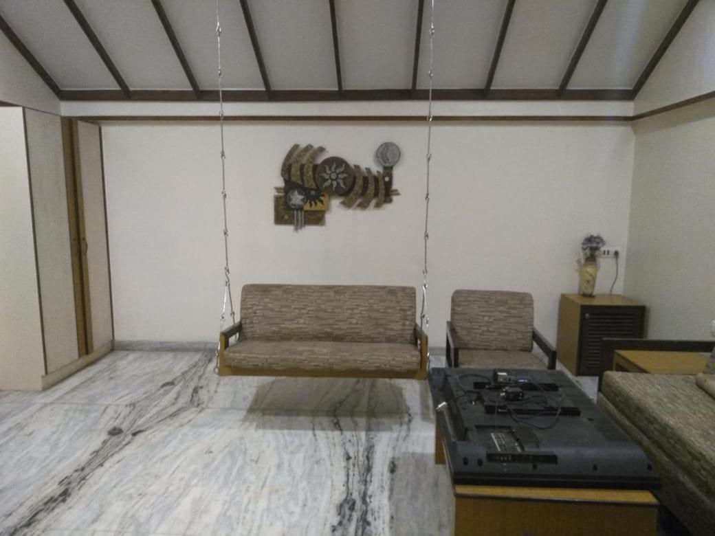 Hotel Jawahar Ulhasnagar Екстер'єр фото