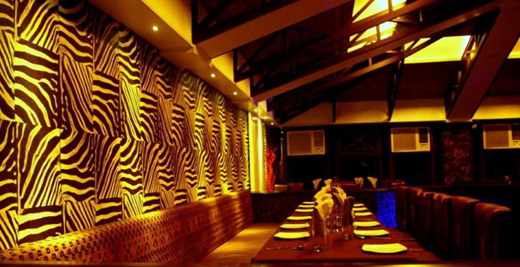 Hotel Jawahar Ulhasnagar Екстер'єр фото
