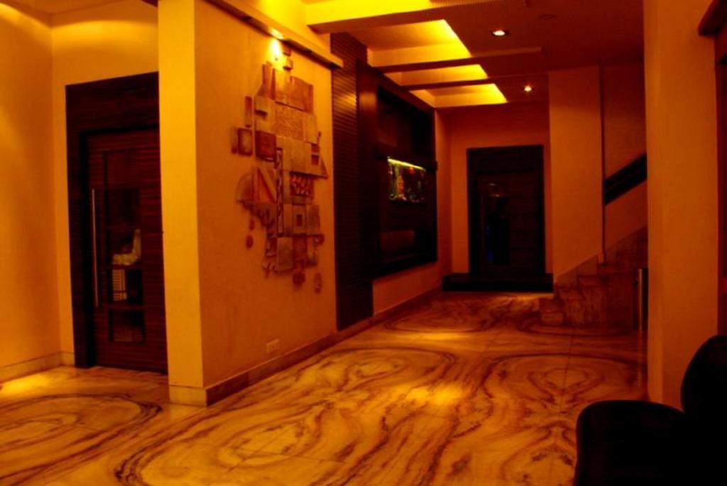 Hotel Jawahar Ulhasnagar Екстер'єр фото