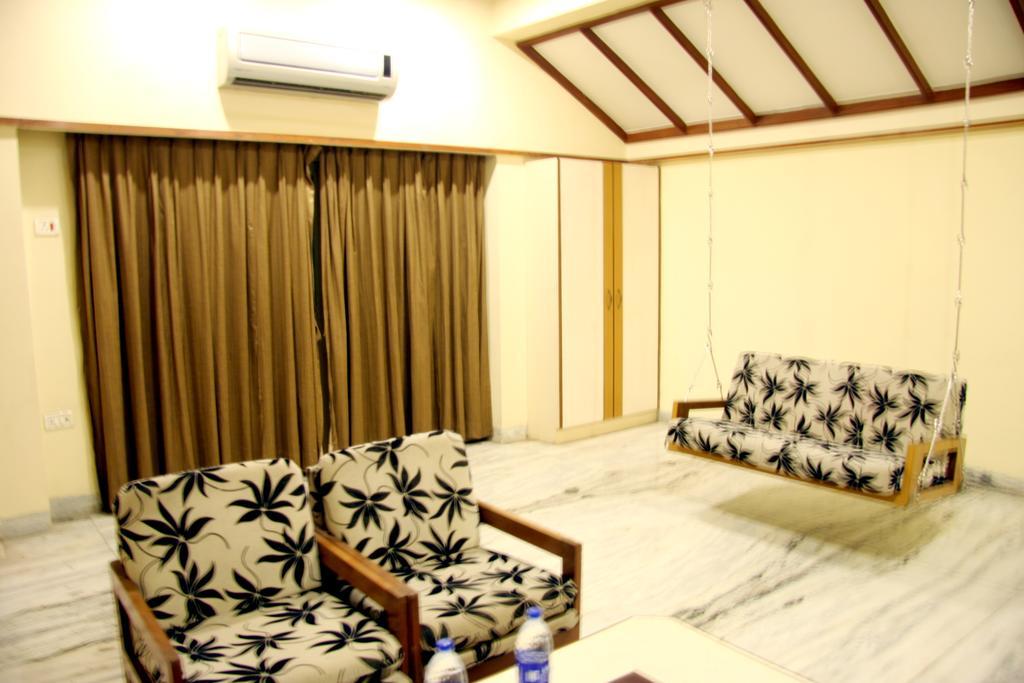 Hotel Jawahar Ulhasnagar Екстер'єр фото